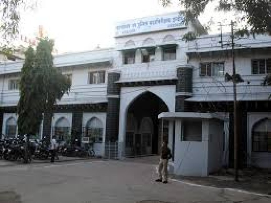 नाकेबंदी तोड़कर पुलिस वाहन को मारी टक्कर.. फिर पीछाकर दबोचा